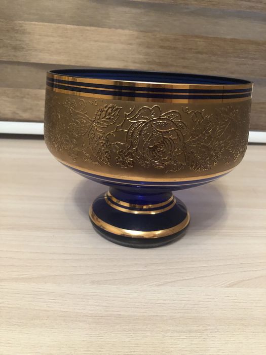 Продам посуду(фруктовница)Багемия