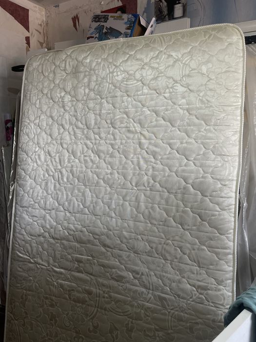 Продам матрас 120*200