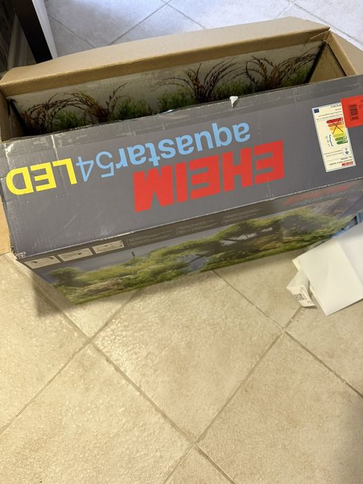 Аквариум за рибки- Eneim Agustar54 LED