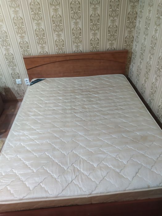 Продам кровать в хорошо состоянии