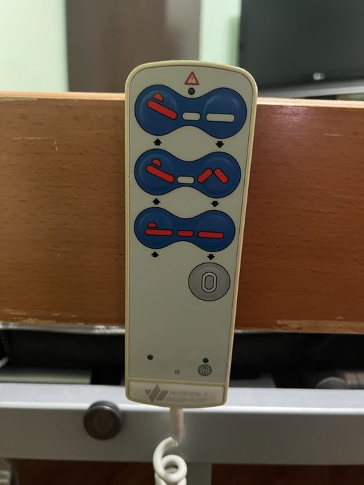 Pat medical rabatare electrica,protectii laterale