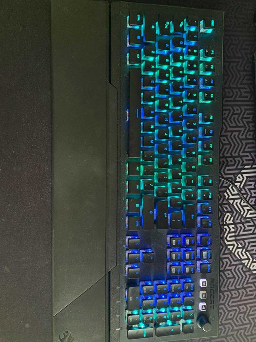 ROCCAT Vulcan 121 AIMO Спешно!!!