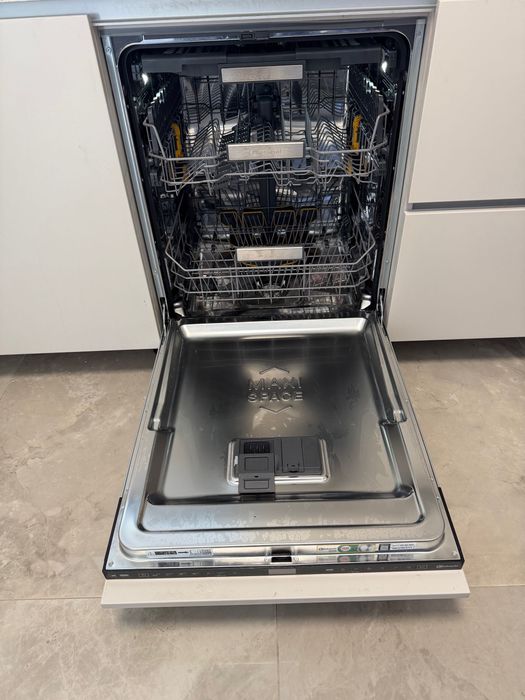 Masina de spalat vase incorporabila Neff, Beko, Bauknecht