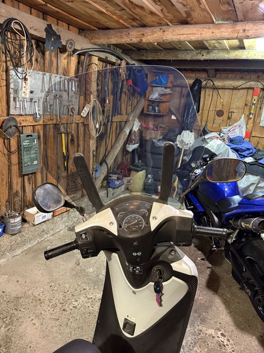 HONDA SH150i 2011