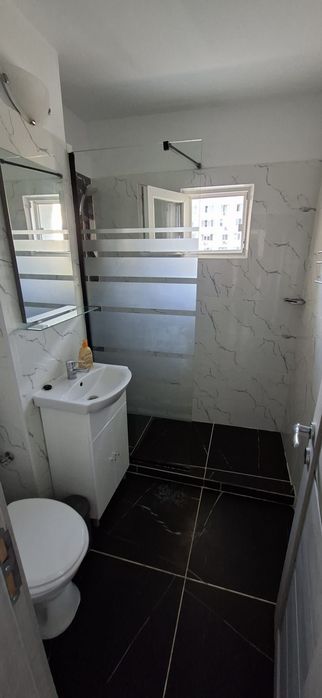 Direct proprietar, închiriez apartament 3 camere la 2 min de metrou 1