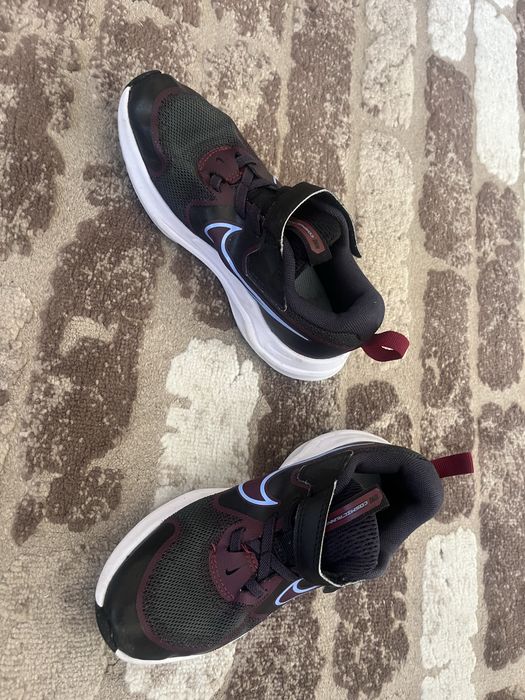 Adidasi nike marinea 31