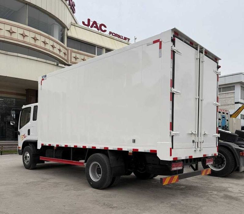 Автофургон изотермический FAW Tiger V, VUM1110 
24,2 м3