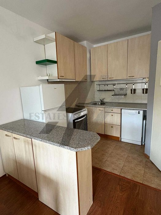 Двустаен апартамент до метростанция