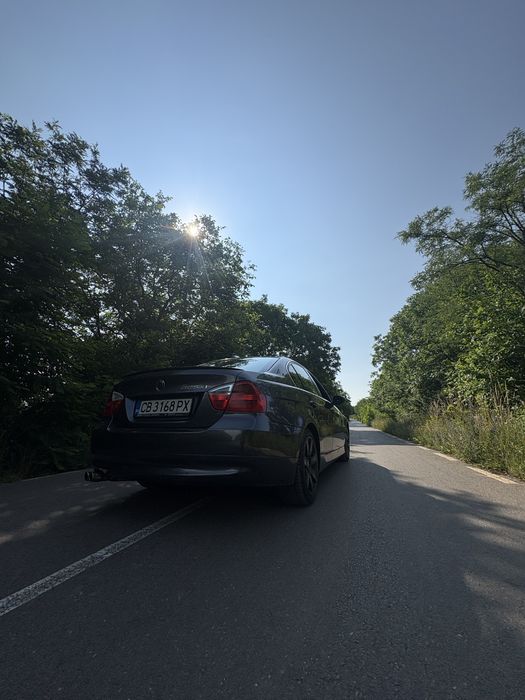 BMW 325xi 2.5 218hp