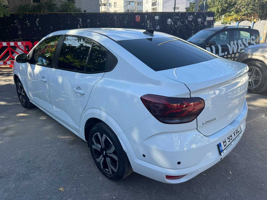 Dacia Logan Benzina +GPL AN:  2023 decembrie