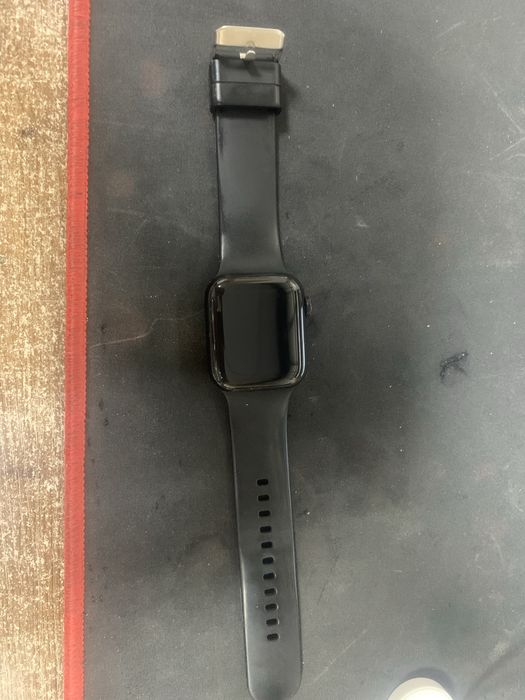 Продам apple watch se 2 40mm