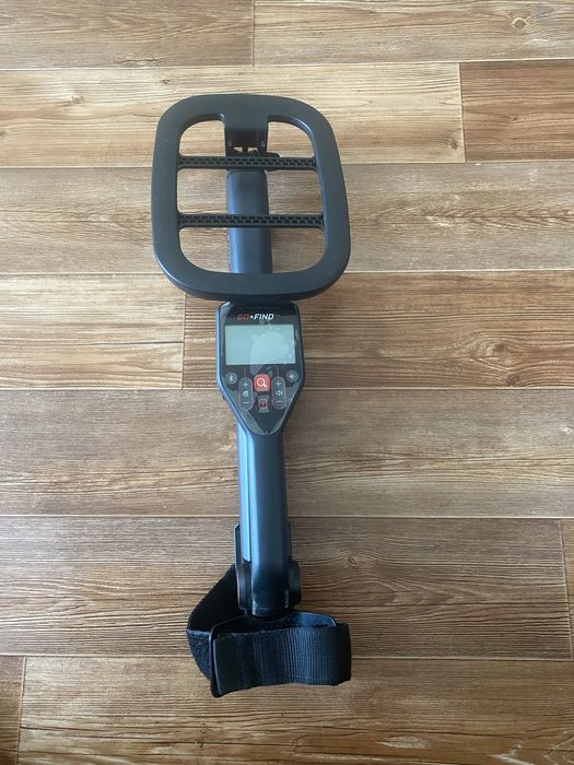 Продаю металлоискатель