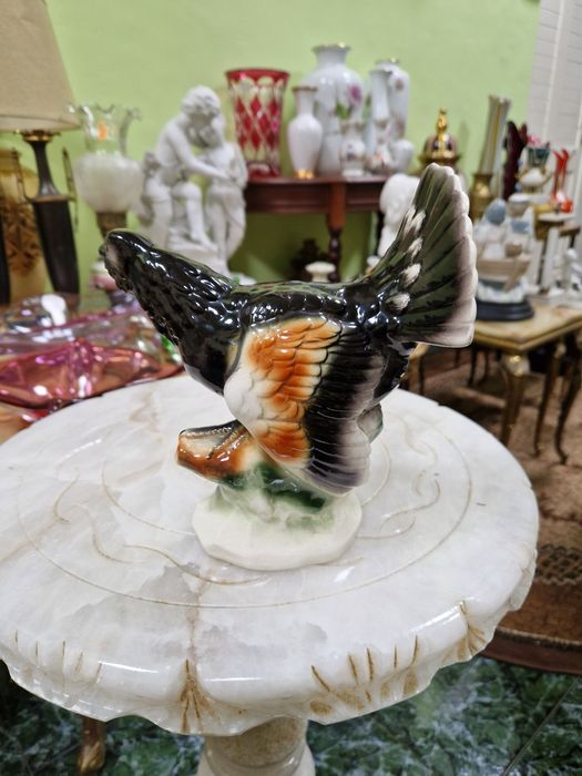 Уникална рядка антикварна колекционерска австрийска порцеланова фигура