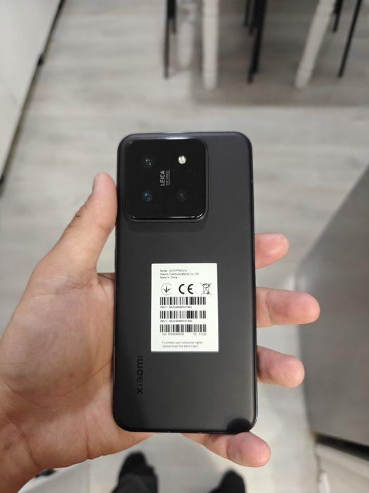Xiaomi 14 в идеальном состоянии
