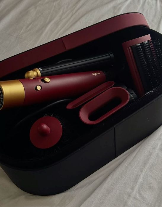 Dyson Airwrap HS08 Red Velvet — глубина цвета и премиальный результат
