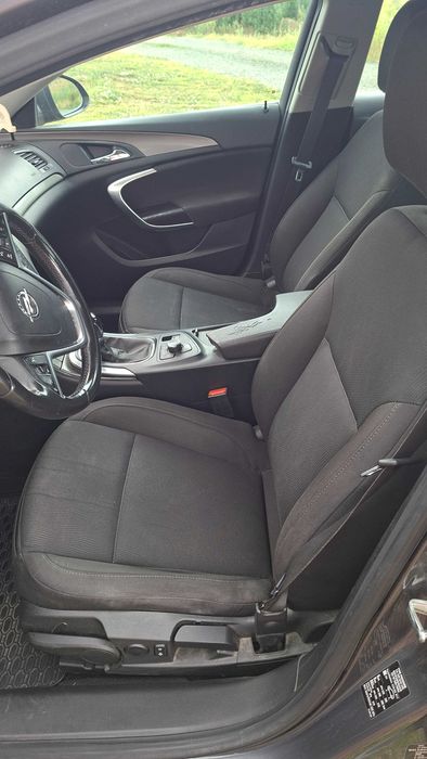 Se vinde Opel insignia