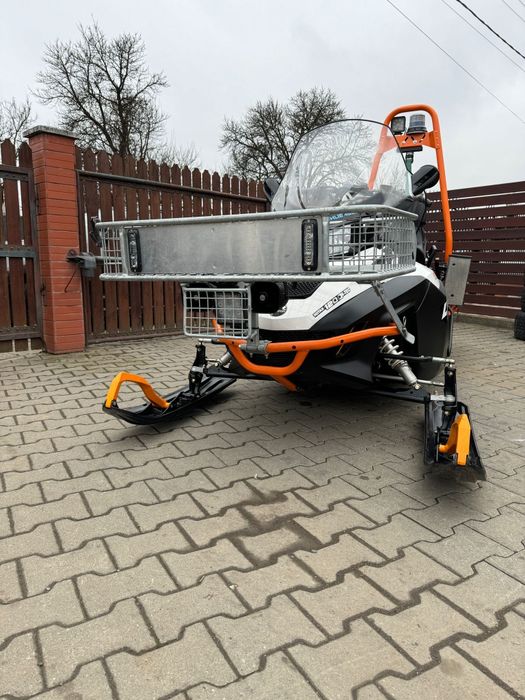 Snowmobil utilitar  Alpine RangerLynx 1200