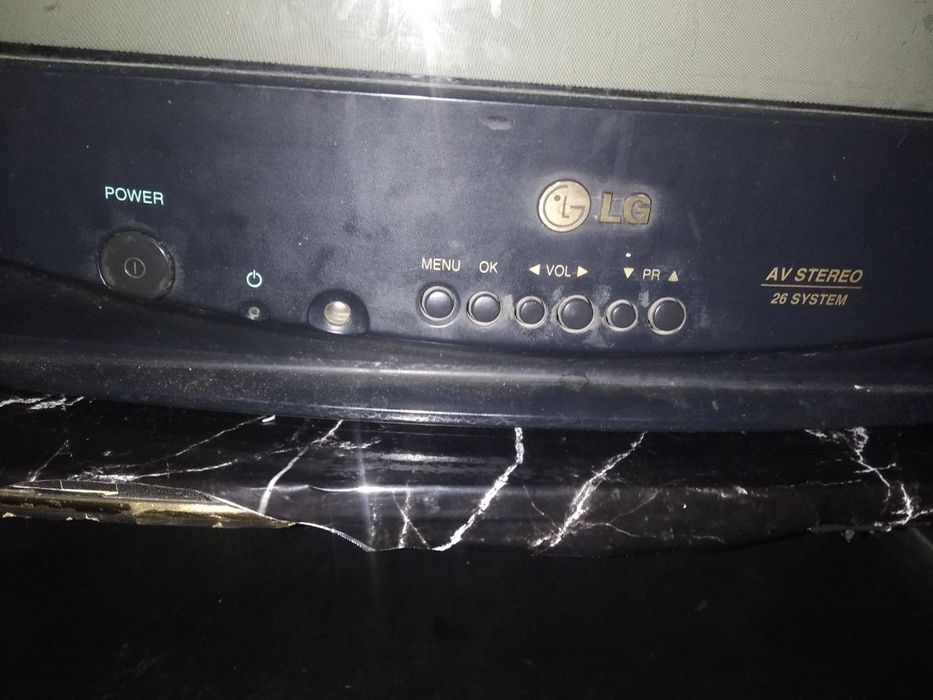 LG telivıžor B/U + PODSTAVKASI sotiladı