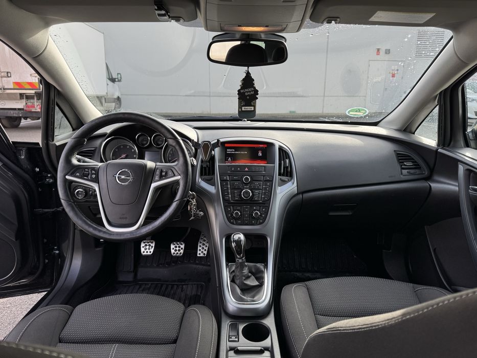 Opel Astra J 2016