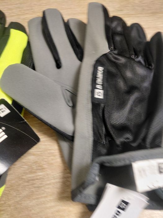 Водонепроницаемые, аетрозащитные зимние перчатки с Европы