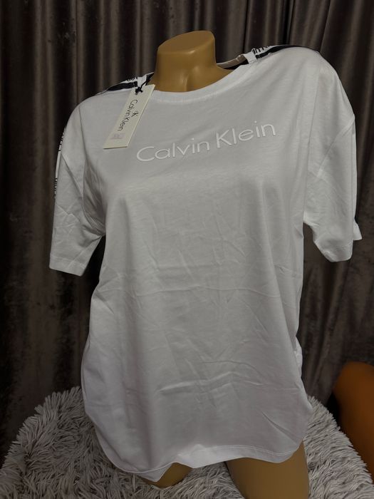 Tricou alb Calvin Klein de dama S M L