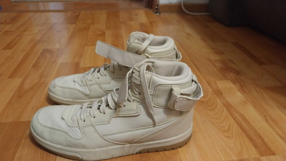 Incaltaminte casual,adidasi