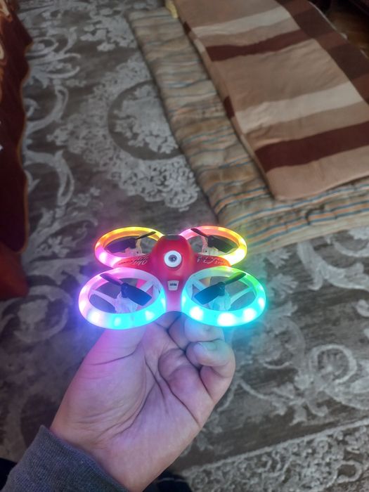 Drona cu luminițe