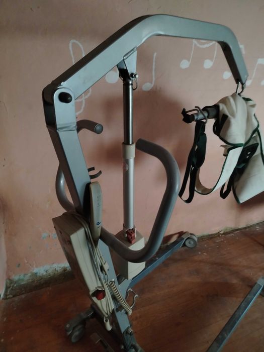 Elevator persoane cu dizabilitati