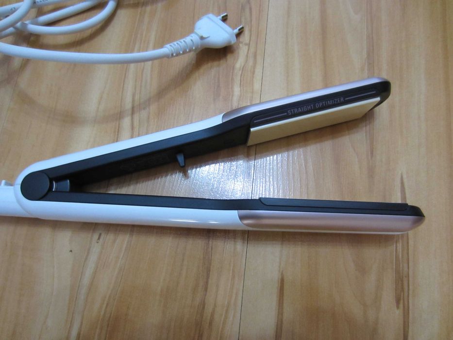 Placa par Rowenta Respectissim SF7870, 200 grade,ecran LCD, Ionizare