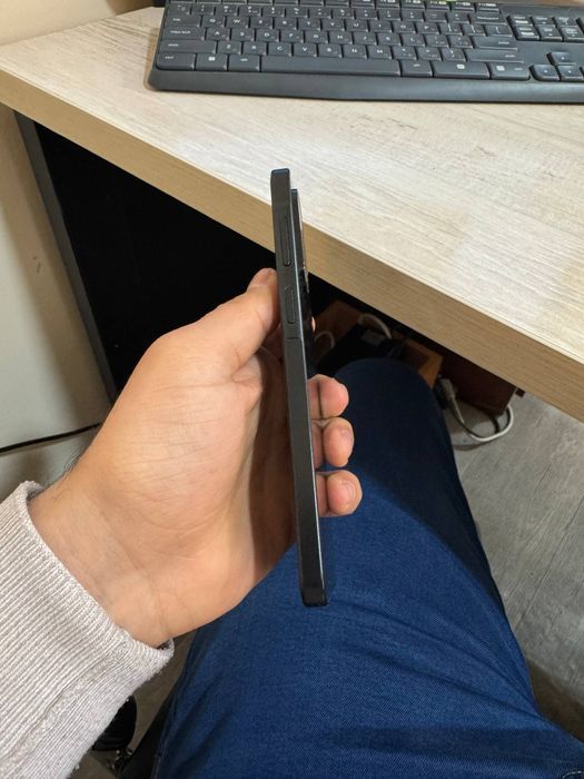 Samsung A17 6/128 pacti yangi telefon.