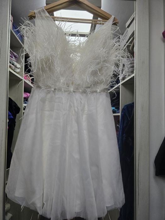 Рокля с пера Junona