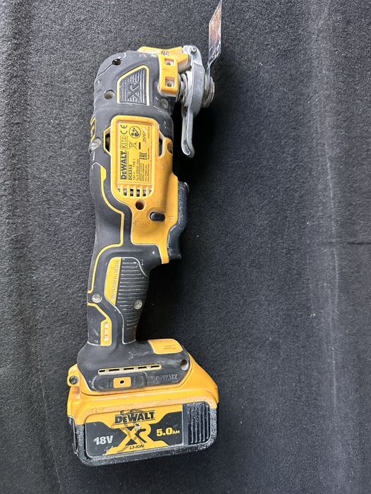 Multifunctionala Dewalt DCS355