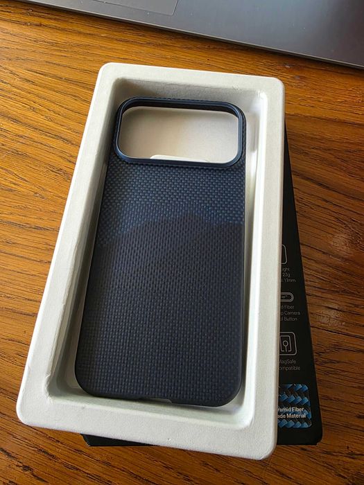 Кейсове Pitaka за iPhone 17 Pro max, 17 pro, 17, Air Чисто нови.