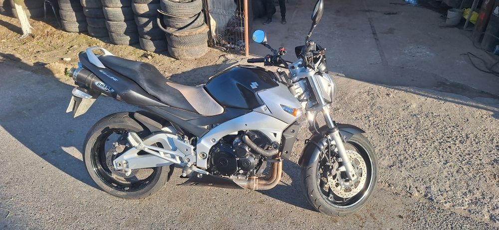 Suzuki GSR 600 NAKED 2007