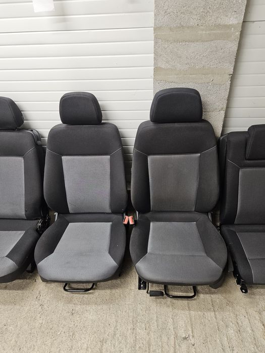 Седалки за Опел Зафира