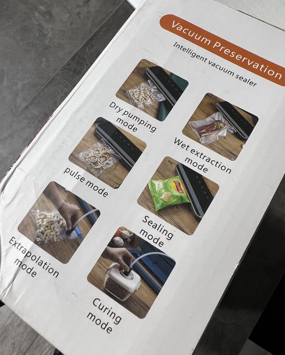 Вакуумный упаковщик /вакууматор