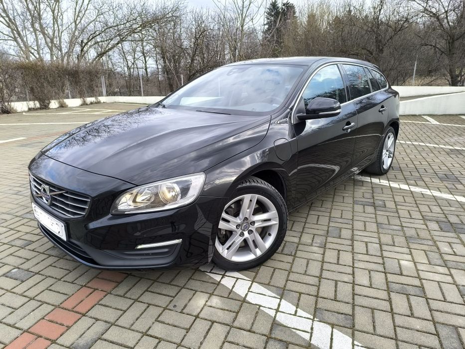 Volvo v60, 120 kw, D5 editie limitata, plug-in hybrid, an fab.2017