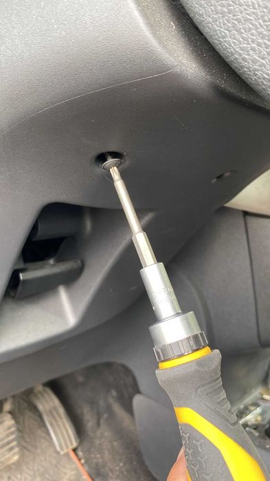 Montaj-Reparatie Bloc lumini semnalizare Dacia Logan-Sandero-Lodgy