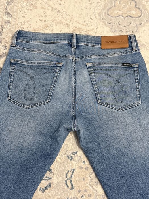 Джинсы Calvin Klein