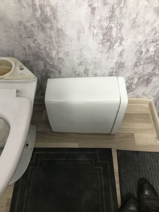 Унитаз с бачком универсальный