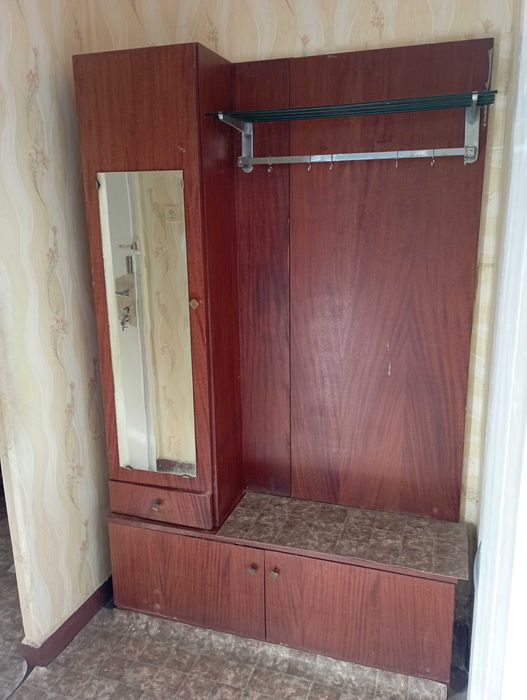 Предлагам  мебели