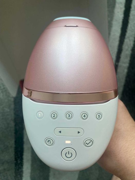 Philips Lumea IPL 9900 Series Фотоепилатор за обезкосмяване със SenseIQ с гаранция