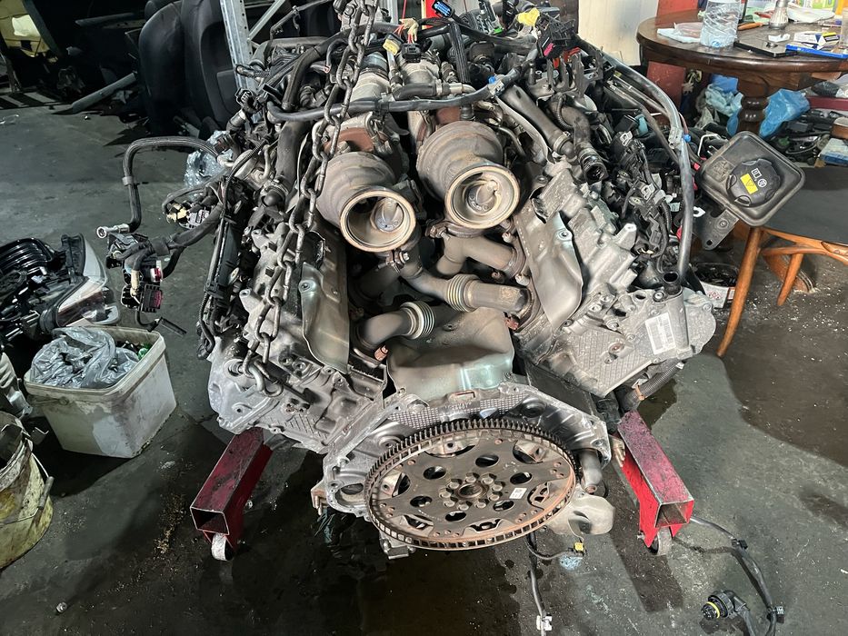 Напълно обурудван двигател бмв М5 Ф90 625 ( dvigatel bmw M5 F90 625hp)