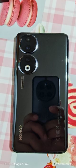 Продавам Honor 90 12/512GB