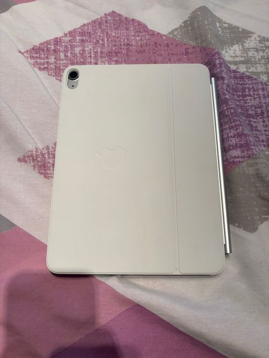 Apple iPad Air 11 2025, M3, 128GB, 8GB RAM, Wifi + Magic Keyboard White