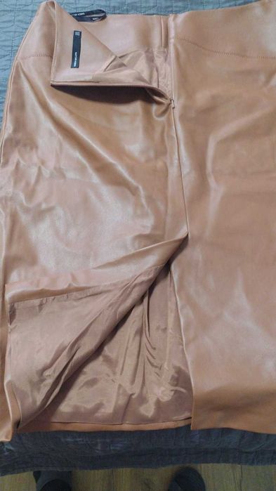 Кожена пола Karen Millen