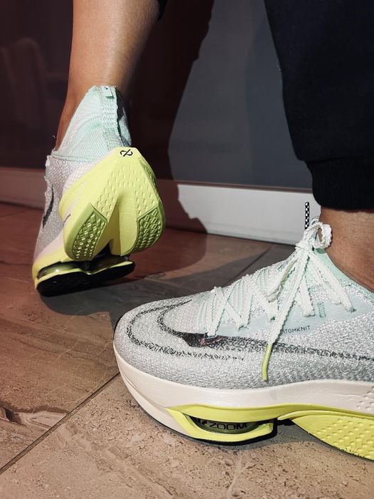 Продавам Найк Zoom alphafly next Green