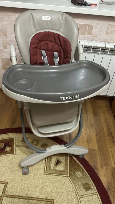 Продам стульчик для кормления