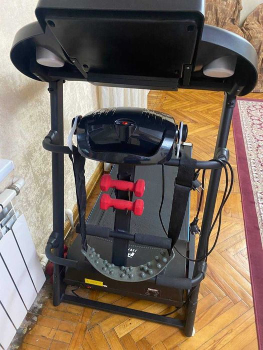 Продаётся беговая дорожка PowerGym P6 300MI