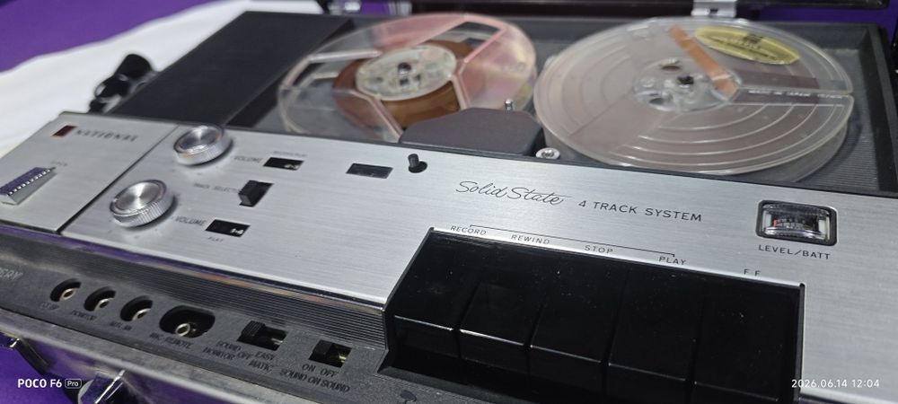 Магнитофон National RQ-194S, чемодан. Soundboox
